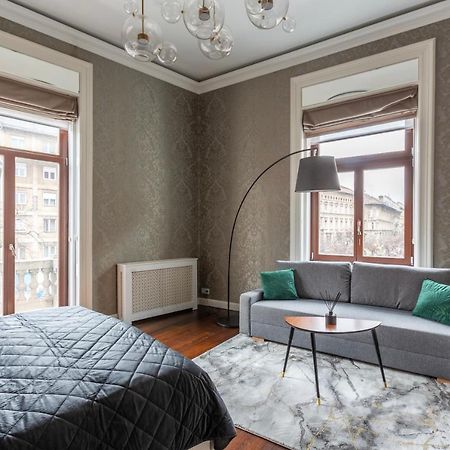 בודפשט Luxury Apartment With Balcony Next To The New York Cafe מראה חיצוני תמונה