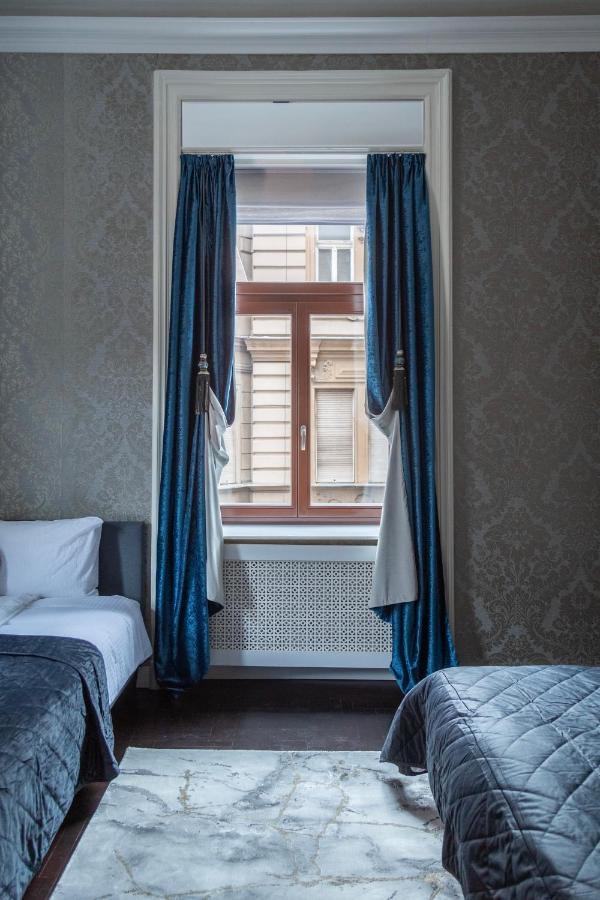 בודפשט Luxury Apartment With Balcony Next To The New York Cafe מראה חיצוני תמונה