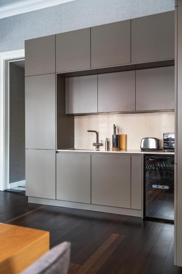 בודפשט Luxury Apartment With Balcony Next To The New York Cafe מראה חיצוני תמונה
