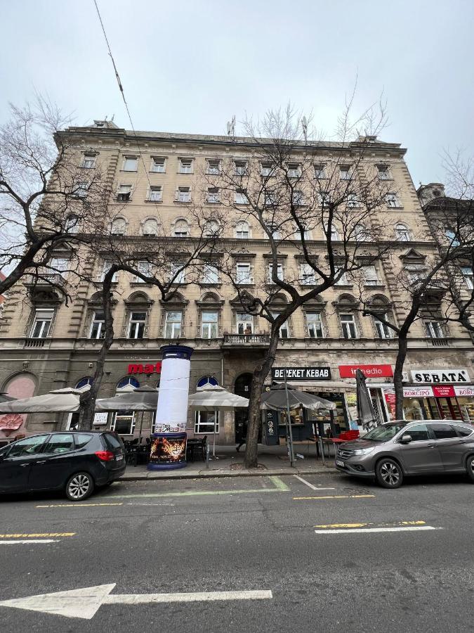 בודפשט Luxury Apartment With Balcony Next To The New York Cafe מראה חיצוני תמונה